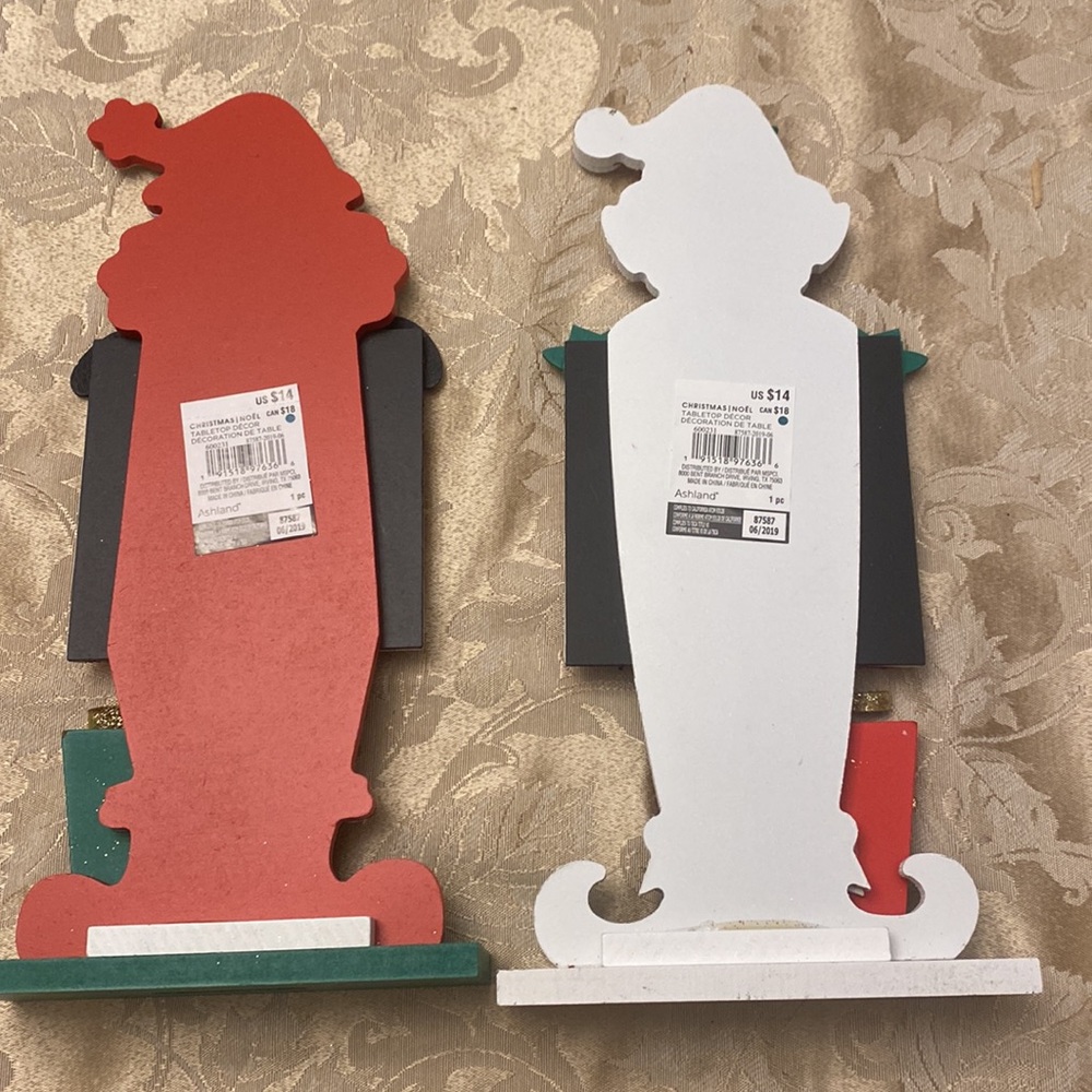 Ashland wooden Santa Claus and Elf - Picture 2 of 3